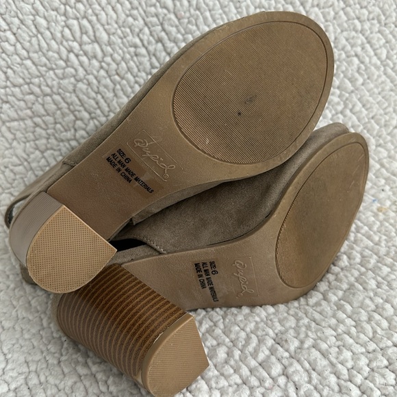 Suede open toe heel booties - Picture 4 of 4